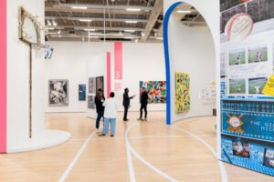 nteriors in Modern Museums