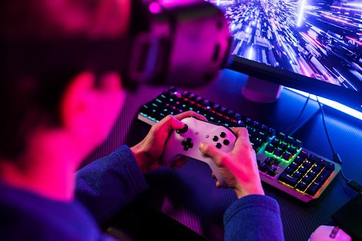 Nothing2hide Net Gaming: Surveillance Meets Strategy